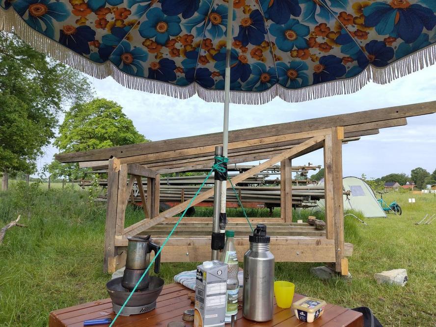 Zweites Shelter-Bauwochenende: Seitenansicht