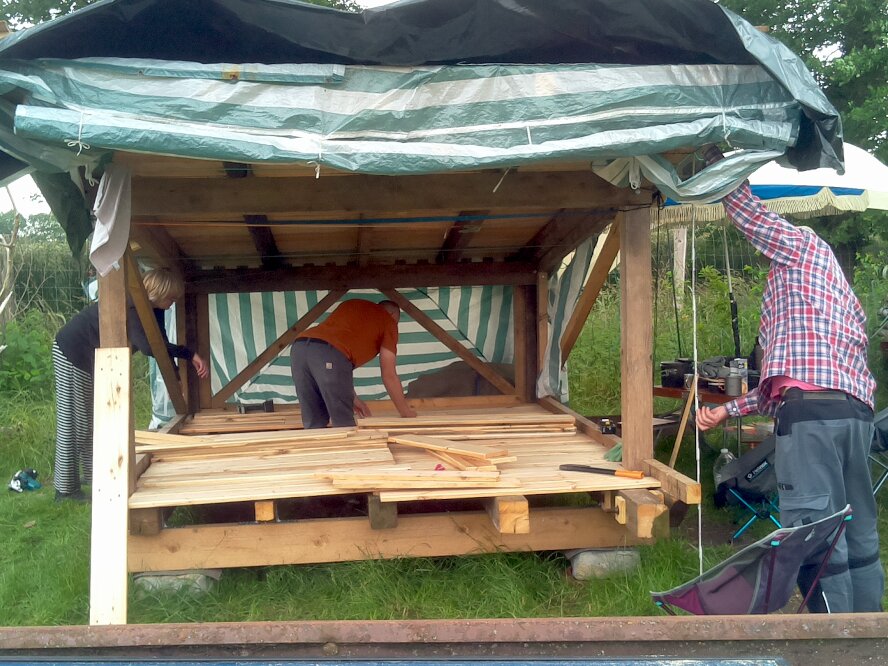 Fourth shelter construction weekend: 3 people building