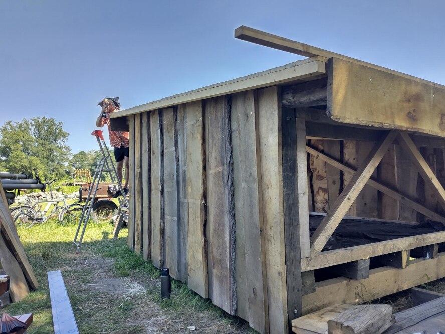 Fifths Shelter Construction Weekend: Roof edge building