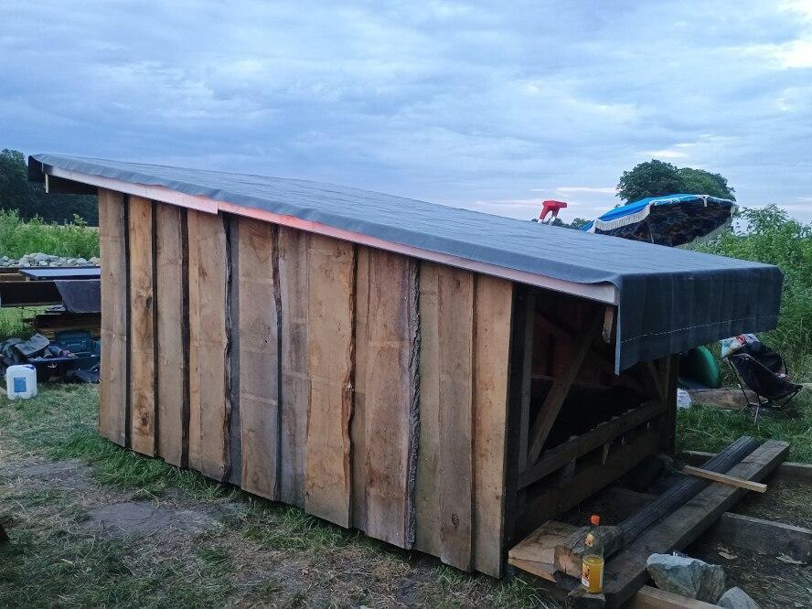 Fifths Shelter Construction Weekend: Shelter with EPDM foil